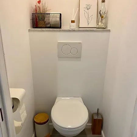 Superbe Près De Avec Privé Appartement *